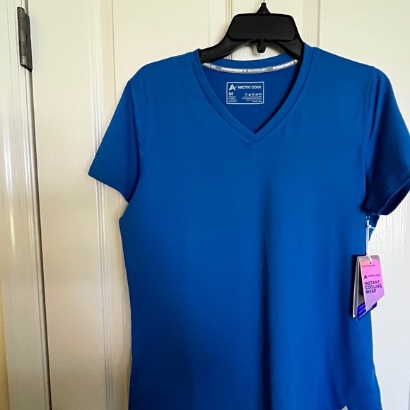 Arctic Cool Top Medium - Picture 1 of 4